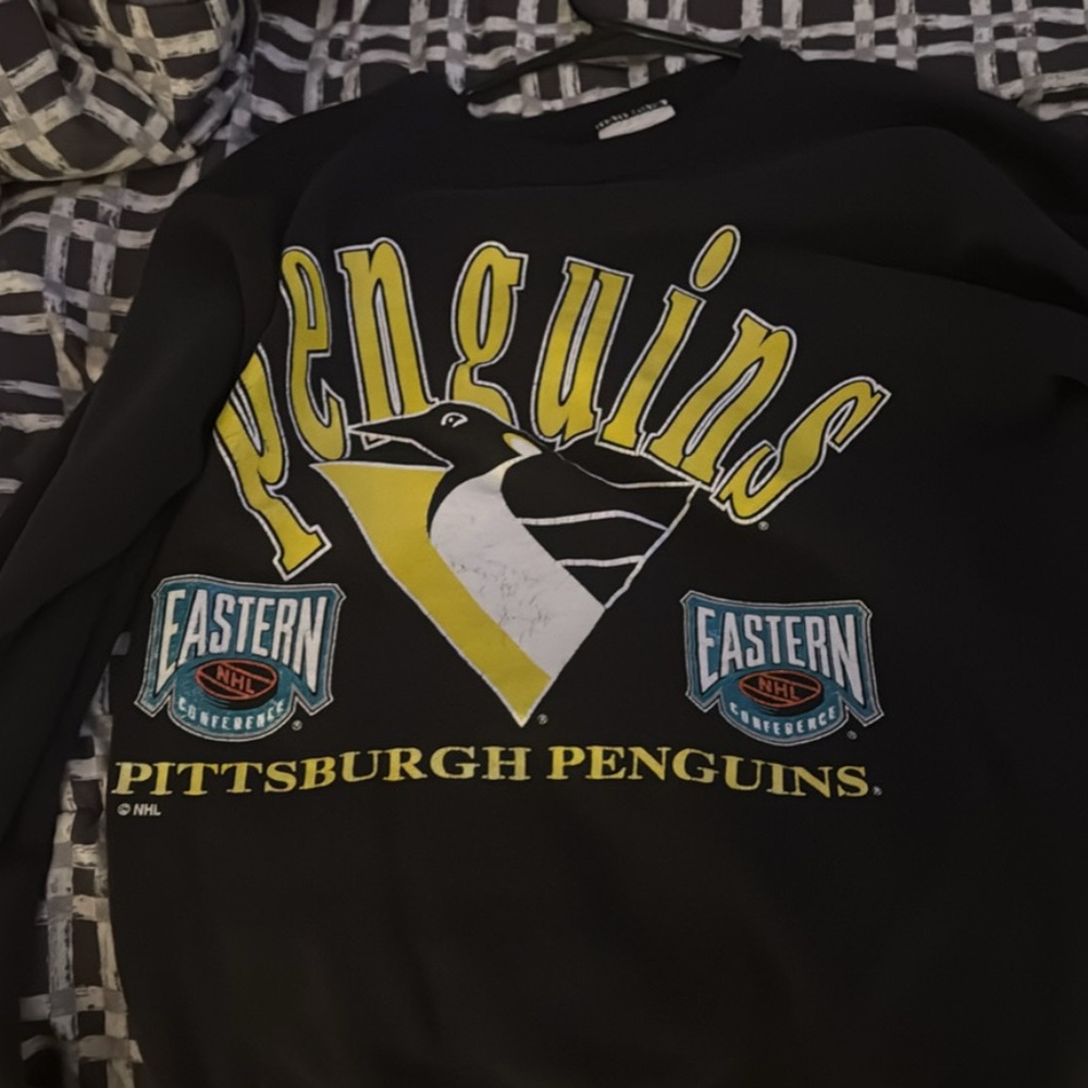 Vintage penguins sweater
